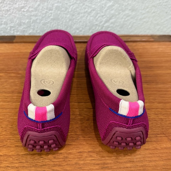 EUC Rothy's The Driver Driving Loafer in Raspberry, size 8 - Picture 6 of 9